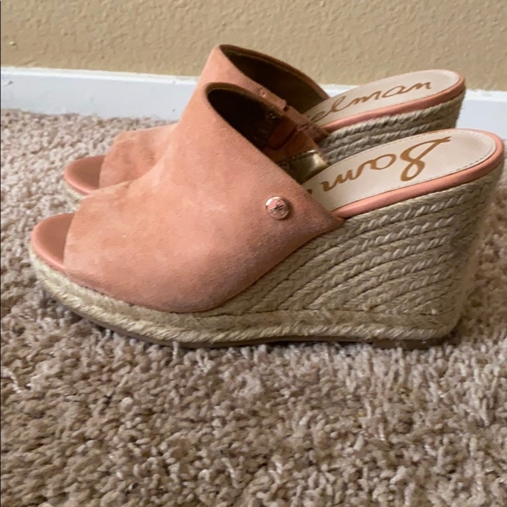 Sandals - Picture 2 of 4